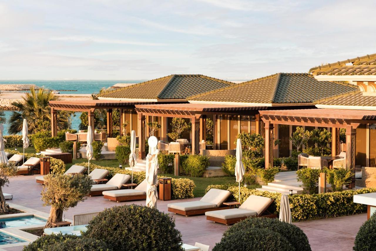 Royal Saray Resort Al Manamah Esterno foto The resort's spa