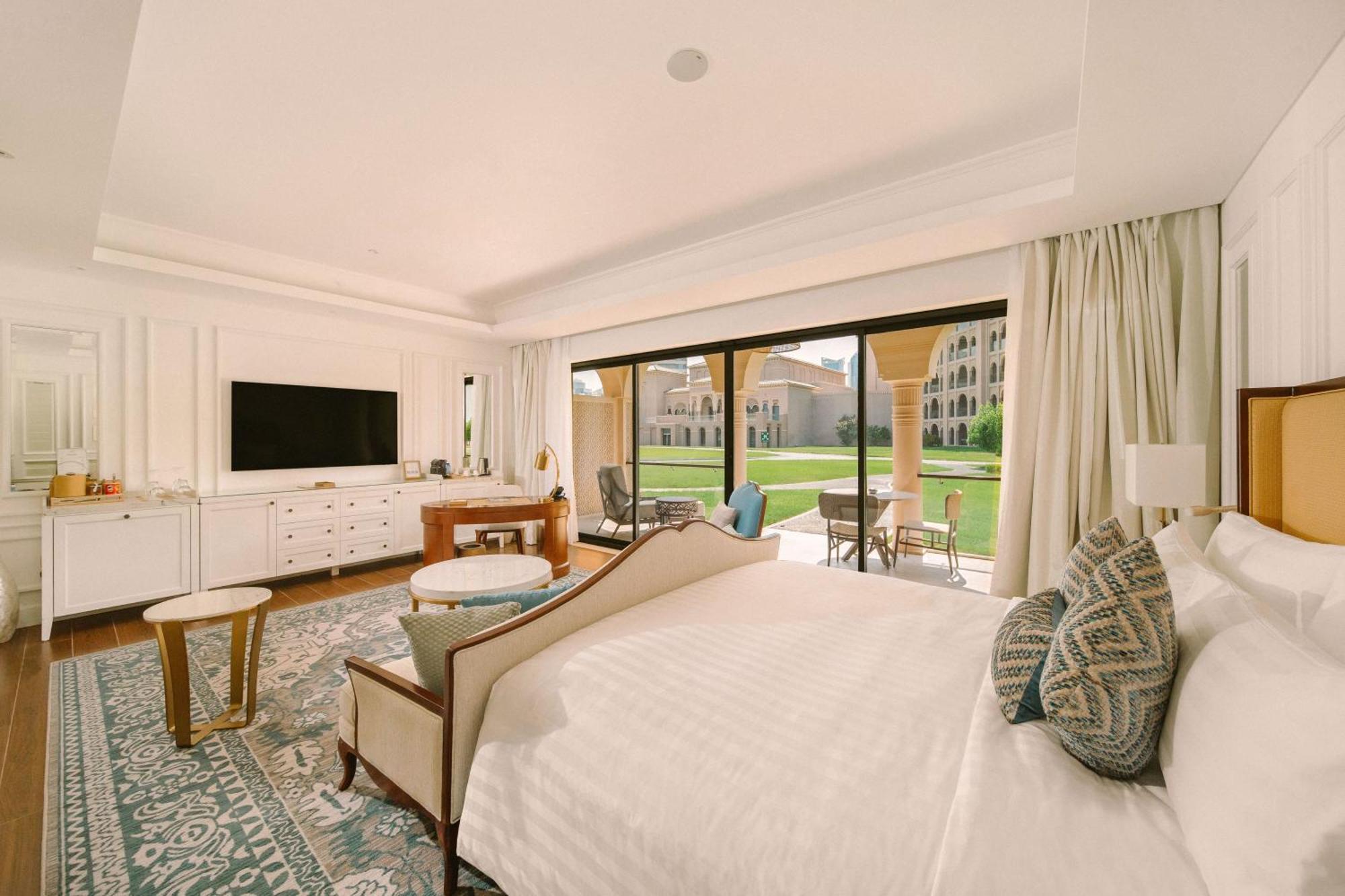 Royal Saray Resort Al Manamah Esterno foto Deluxe Room