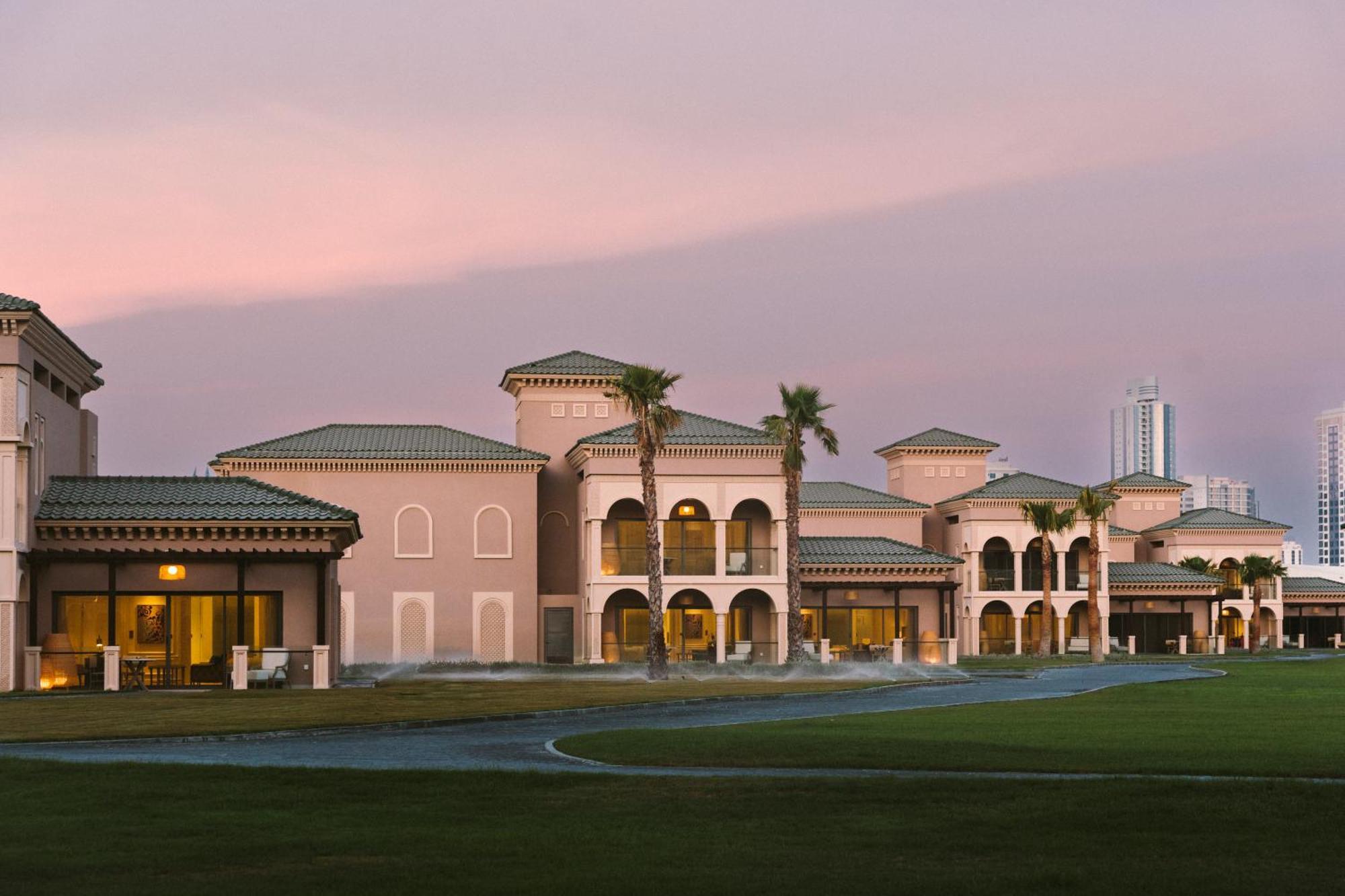 Royal Saray Resort Al Manamah Esterno foto